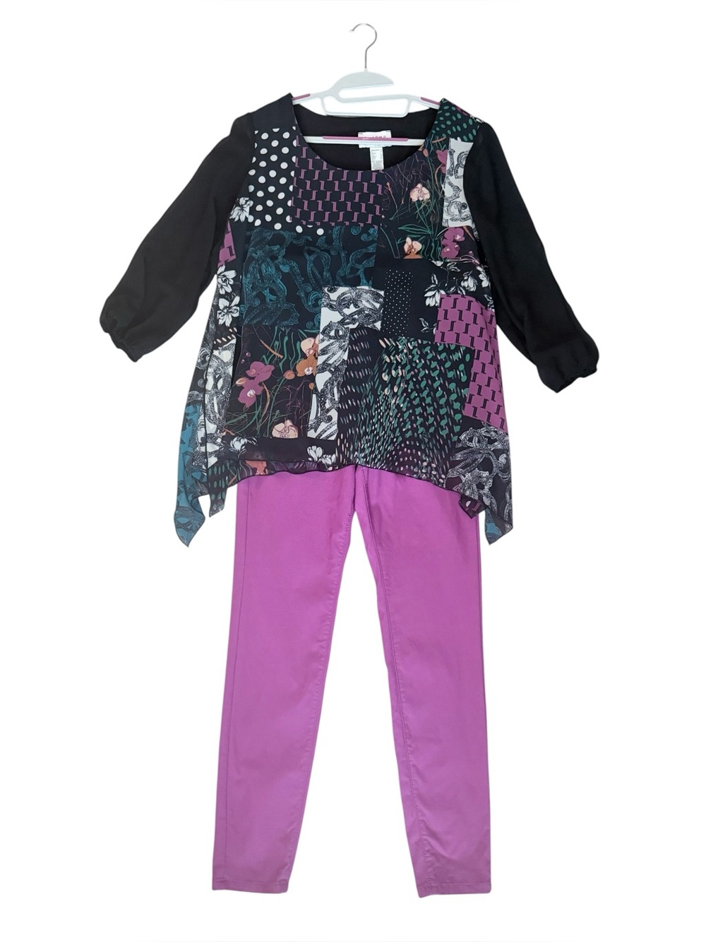 YMI Magenta Stretch Skinny Jeans - Picture 2 of 10